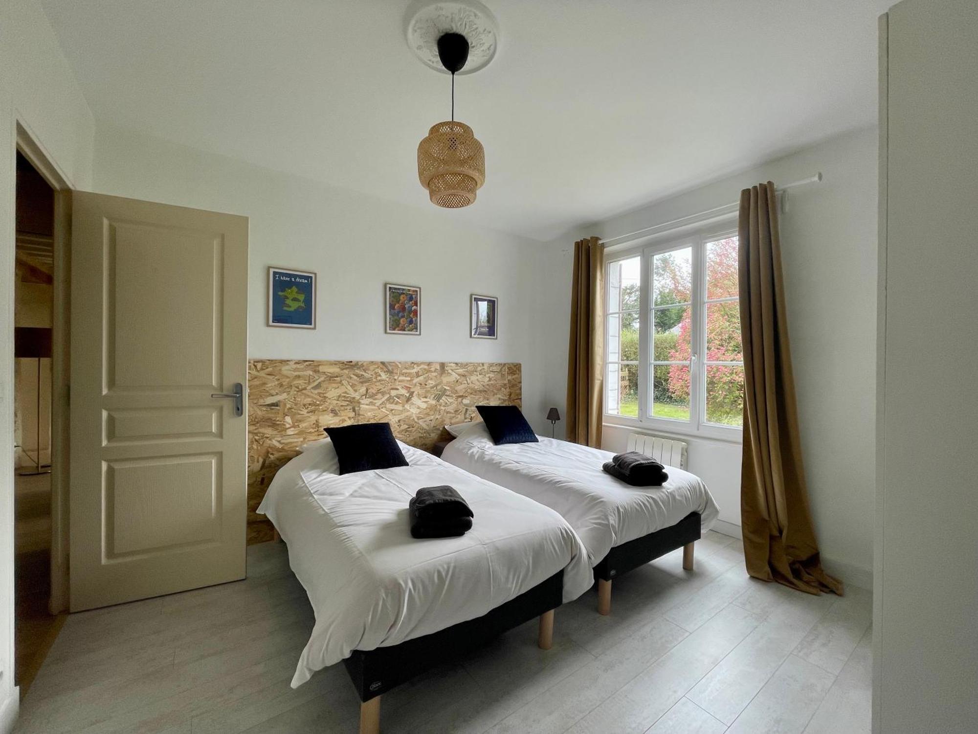 La Maison Des Declos Avec Parking Prive Bayeux Extérieur photo